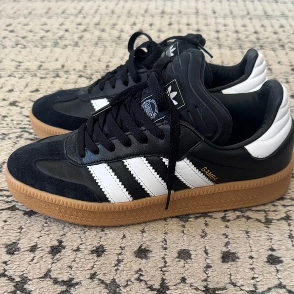 Adidas Samba Black White Gum Sole Sneakers - Picture 1 of 6
